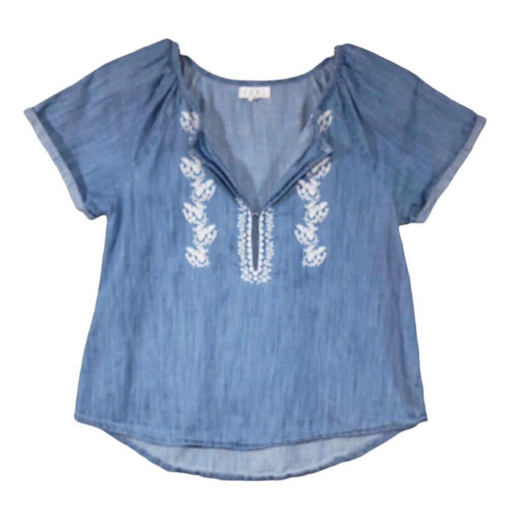THML Womens SS Top Sz XS Chambray Embroidered Design‎ Blue White 100% Cotton EUC